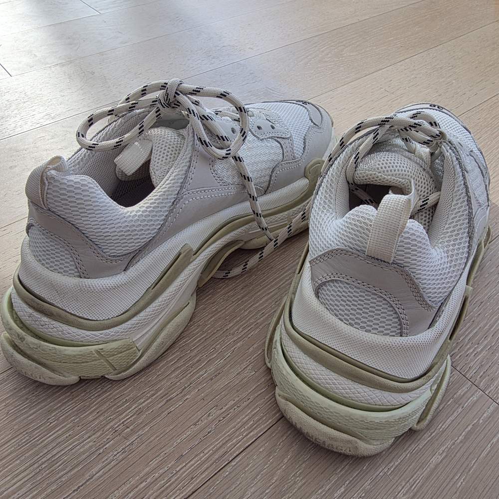 Balenciaga Triple S White Sneakers - Picture 3 of 5